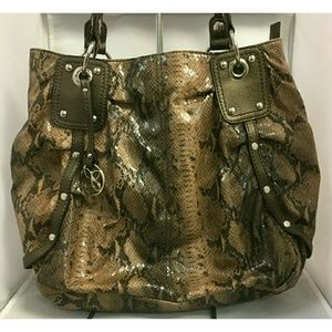 RELIC FAUX SNAKESKIN SNAKE PRINT BAG BRONZE ACCENT